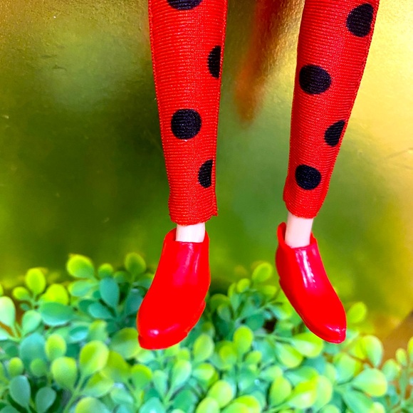 MIRACULOUS LADY BUG CAT NOIR THE MOVIE COLLECTIBLE FASHION DOLL BLUE HAIR 10.5” - Picture 11 of 11